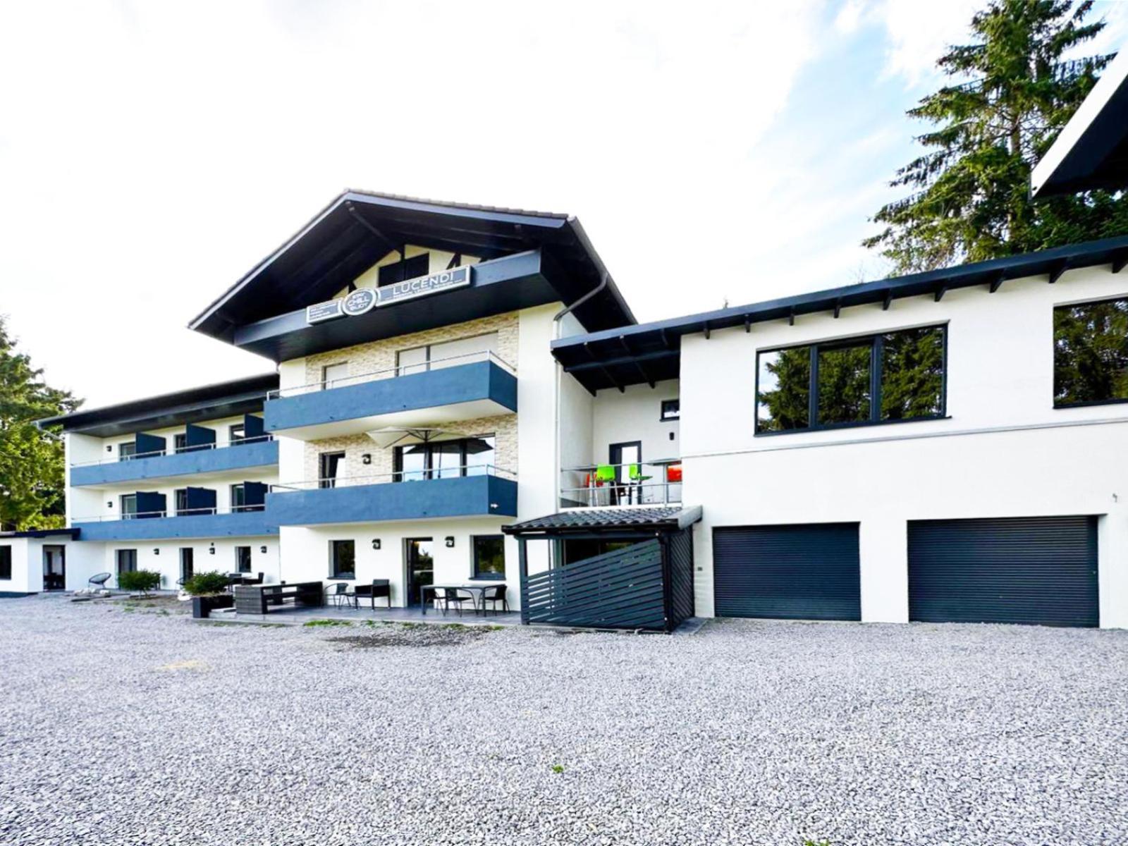 Gaestehotel Lucendi Premium Lounge Hohenleimbach Exterior photo